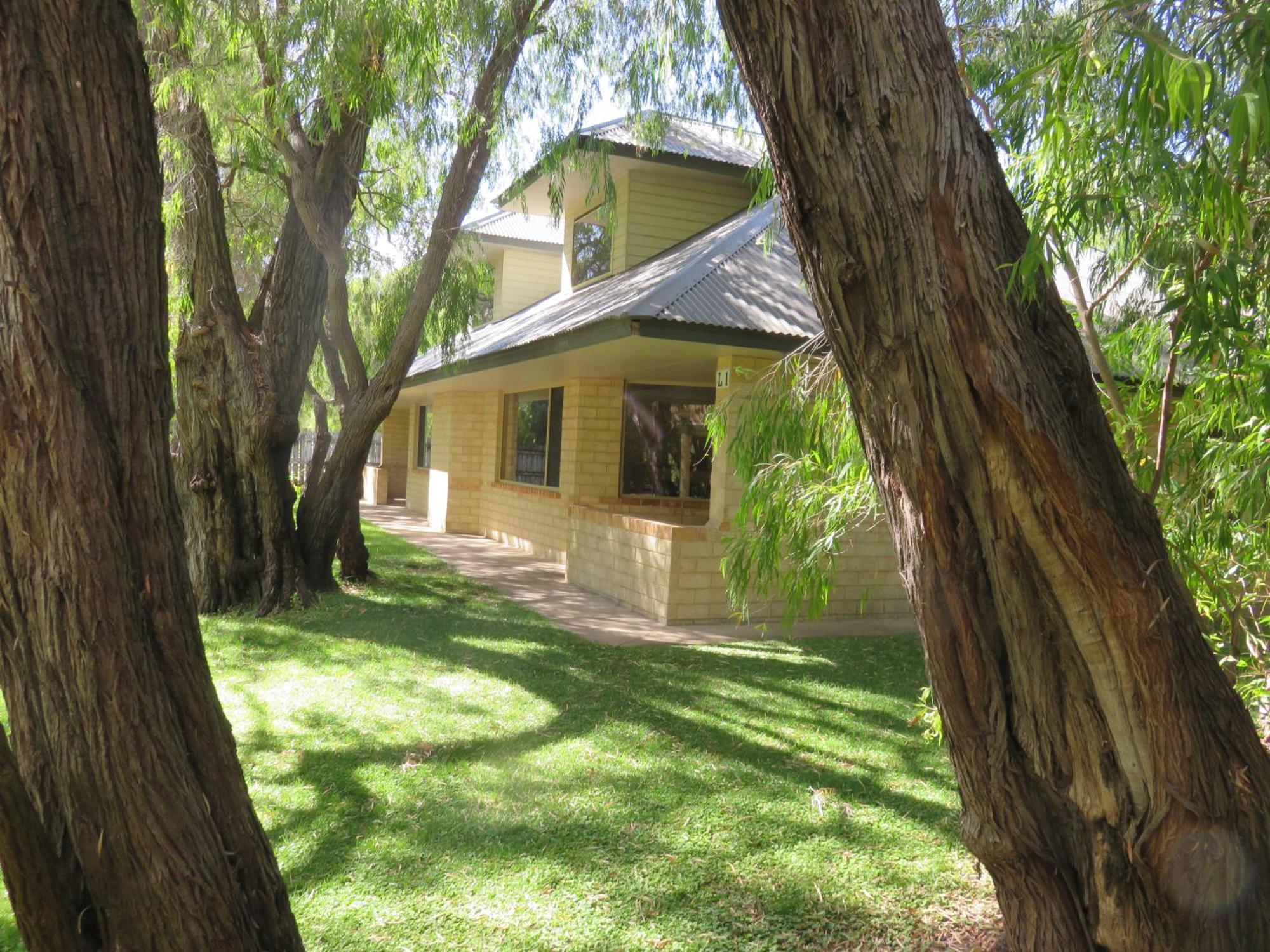 Siesta Park Holiday Resort Absolute Beachfront Resort Busselton Exterior foto